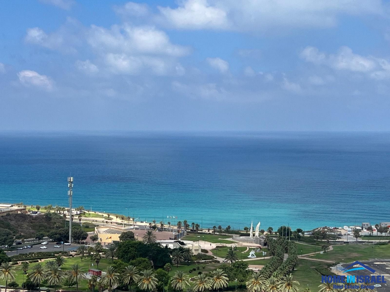 למכירה בבלעדיות! דירת 5 חדרים ענקית עם נוף פנורמי פתוח לים באחד האיזורים המתפתחים בעיר! — תמונה 1