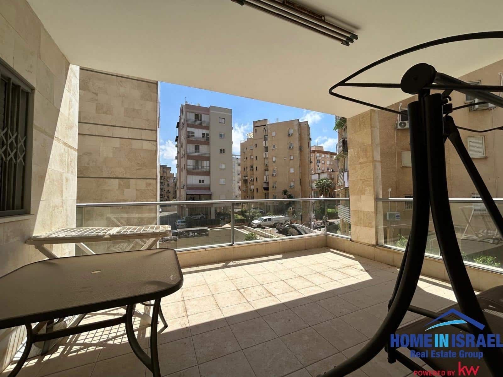 למכירה דירת 5 חדרים במרכז נתניה! — תמונה 1
