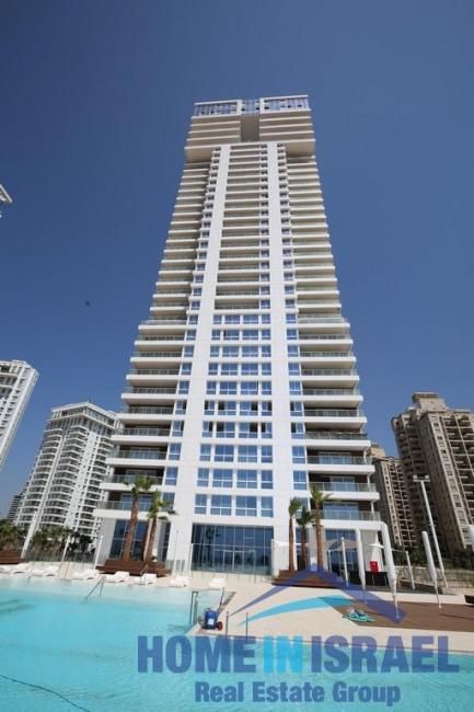 למכירה בנתניה במגדל ”Briga Towers” החדש, דירת 3.5 חדרים — תמונה 1