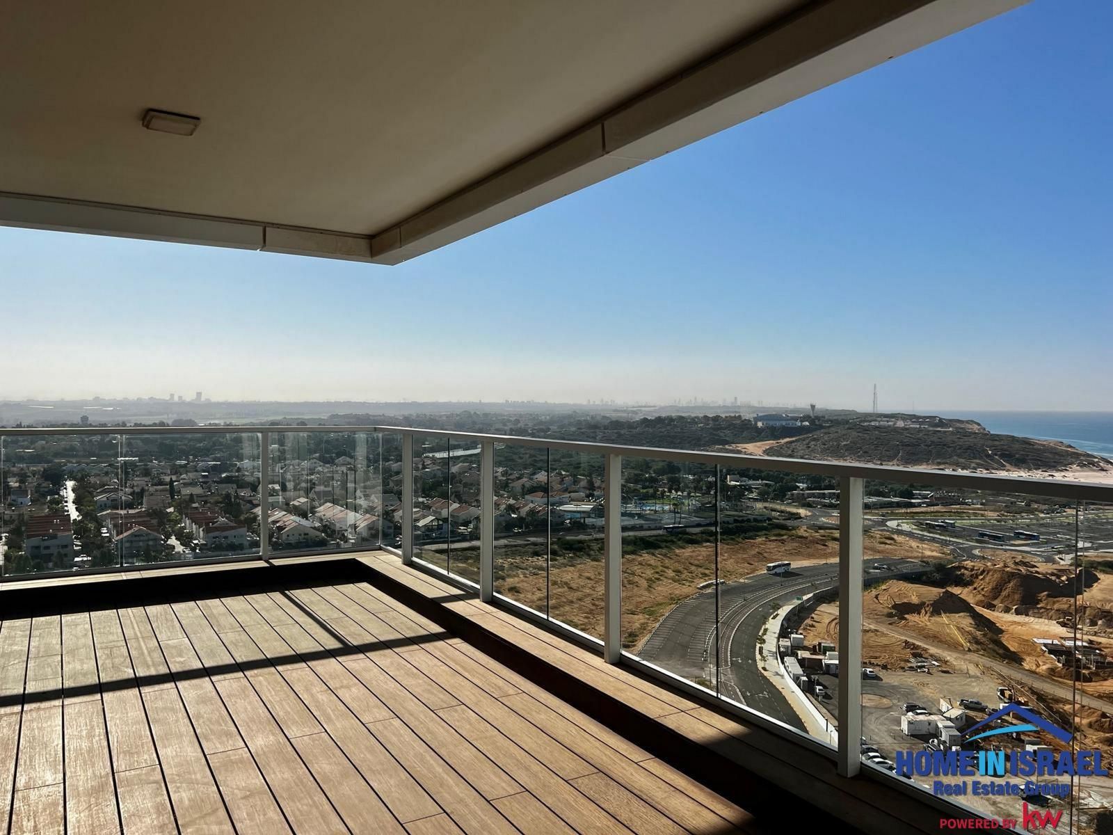 למכירה – דירה יוקרתית בפרויקט בריגה TOWERS,עיר ימים! — תמונה 1