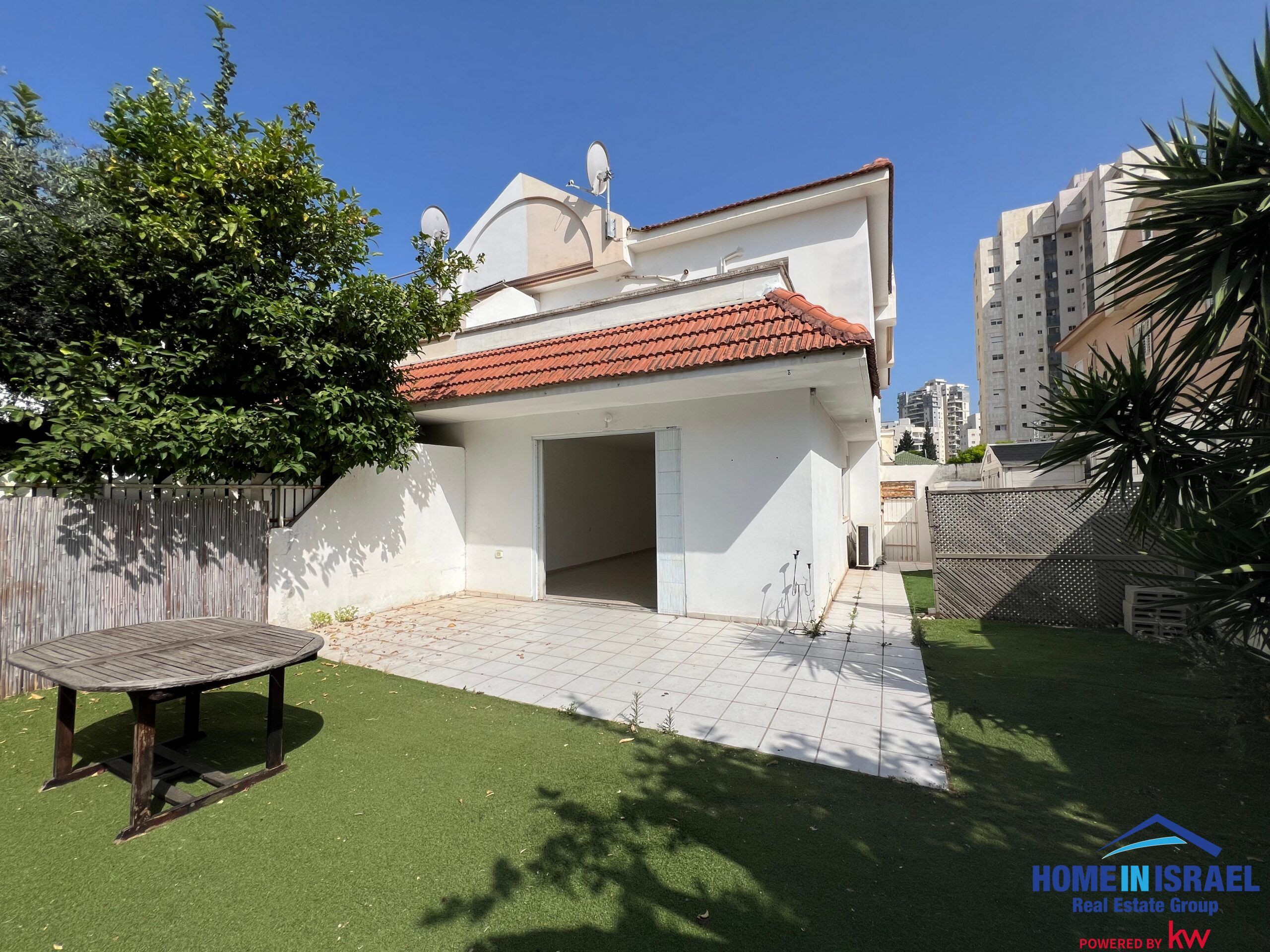 למכירה קוטג' דו משפחתי בשכונת רמת פולג באיזור שקט ומפנק — תמונה 2