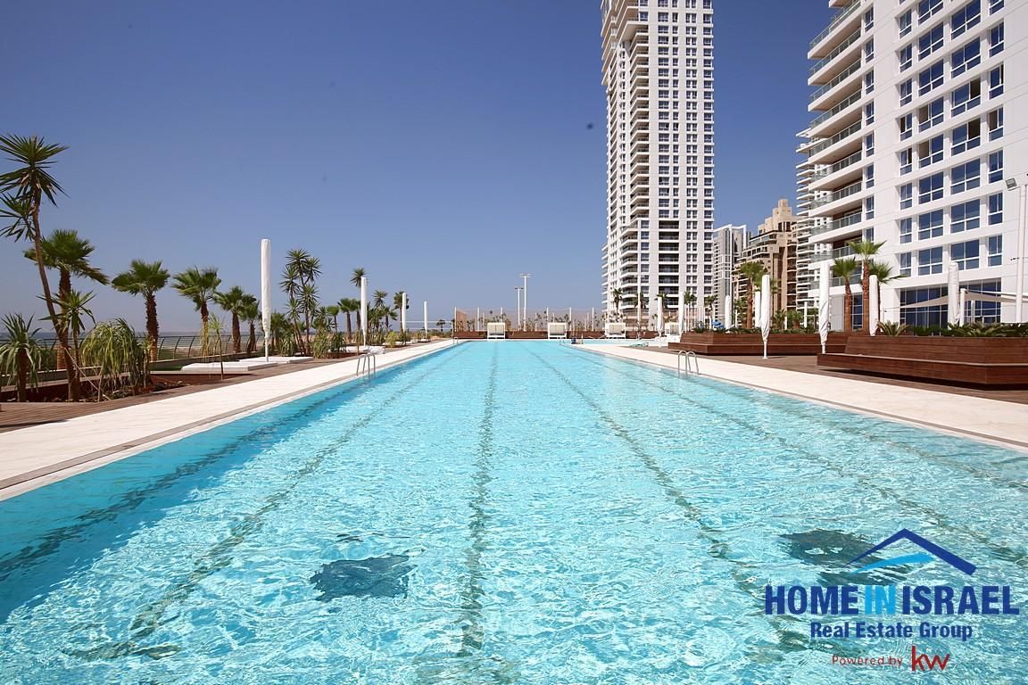 למכירה – דירה יוקרתית בפרויקט בריגה TOWERS,עיר ימים! — תמונה 2